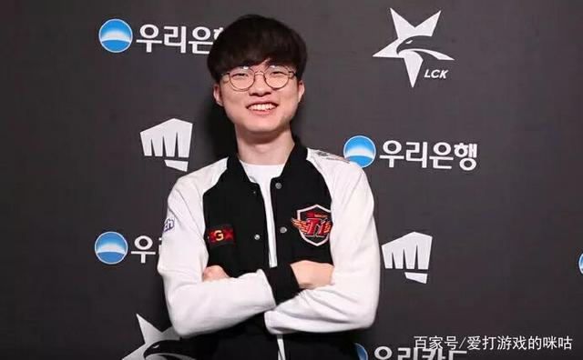 亚历山大 亚历山大