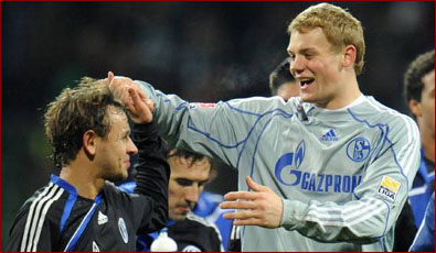 无论是对新 无论是对新